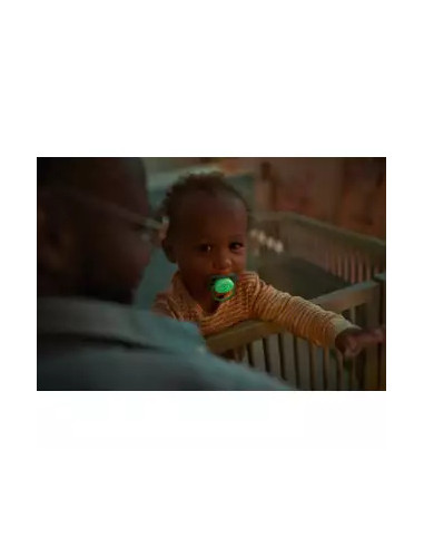 Set 2 suzete ultra air fosforescent, 18 luni+,...