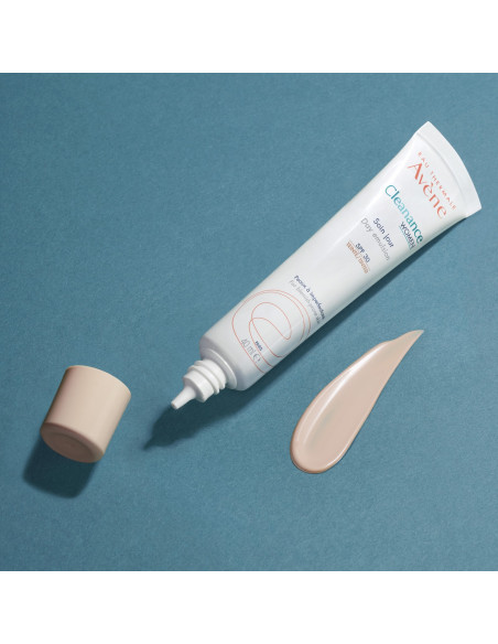 Avene Cleanance women emulsie de zi nuantatoare SPF 30, 40 ml, Pierre Fabre