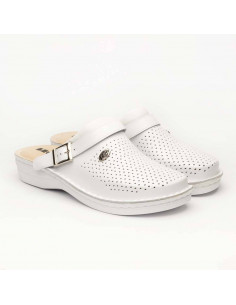 Saboti medicali white neperforat V202 (măr. 37)