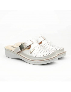 Saboți medicali white art V260 (măr. 39)